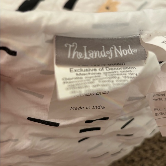 Land of Nod Quilt - Picture 4 of 4